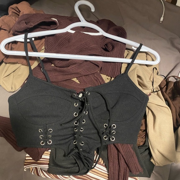 goth y2k strappy corset style lace up top - Picture 3 of 4